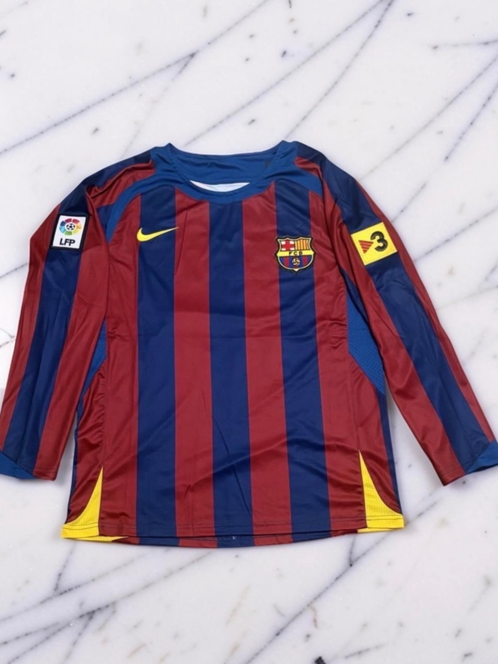 Ronaldinho Barcelona 2005/2006 Retro Jersey Long Sleeve #10 Mens S-2XL - Picture 2 of 2